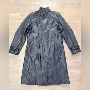 Vintage leather trench coat size 42 from Leather loft, 80s, 90’s